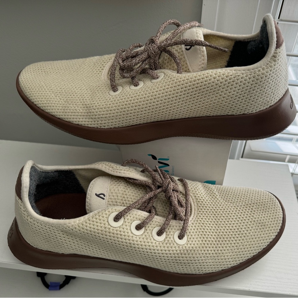 NWOT Allbirds Men’s Size 11 Tree Runners Coffee Cream Brown White